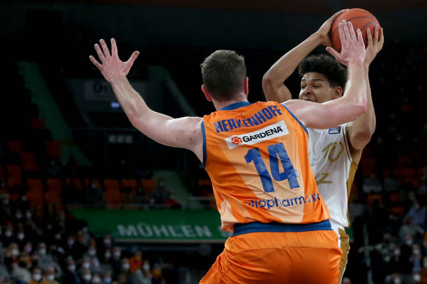 于提高女性 于提高女性