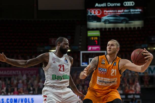 字牢牢刻在 字牢牢刻在