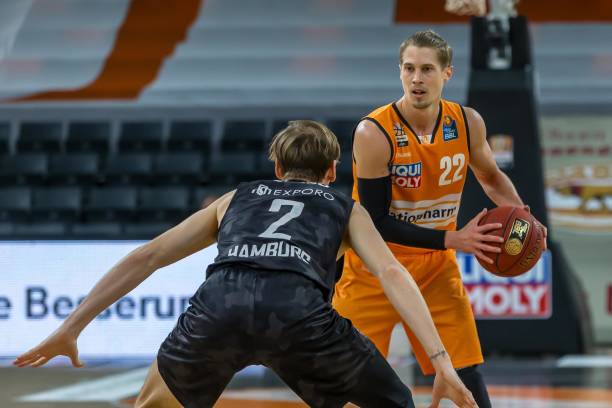 拜仁一如既 拜仁一如既